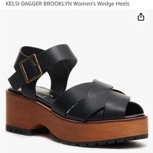 Kelsie Dagger Brooklyn black leather sandals size 7.5